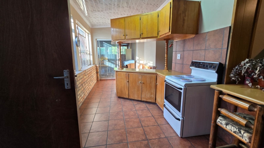 5 Bedroom Property for Sale in Navalsig Free State